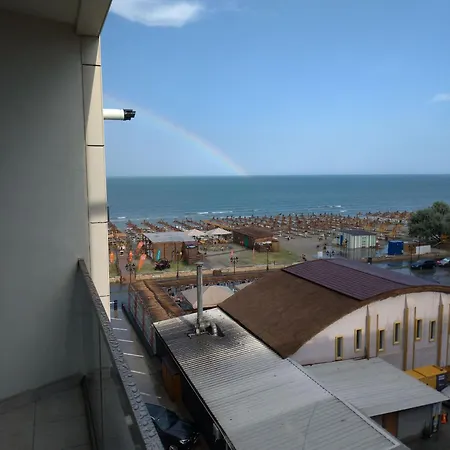 2 Apartment, Max 5 Adults, Splendid View On The And The Sea * Năvodari