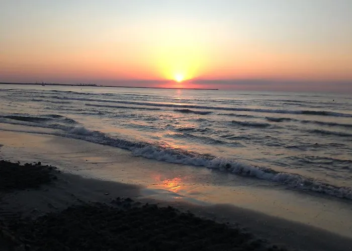 2 Apartment, Max 5 Adults, Splendid View On The And The Sea