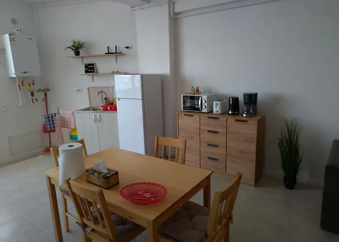 2 Apartment, Max 5 Adults, Splendid View On The And The Sea * 那沃达利